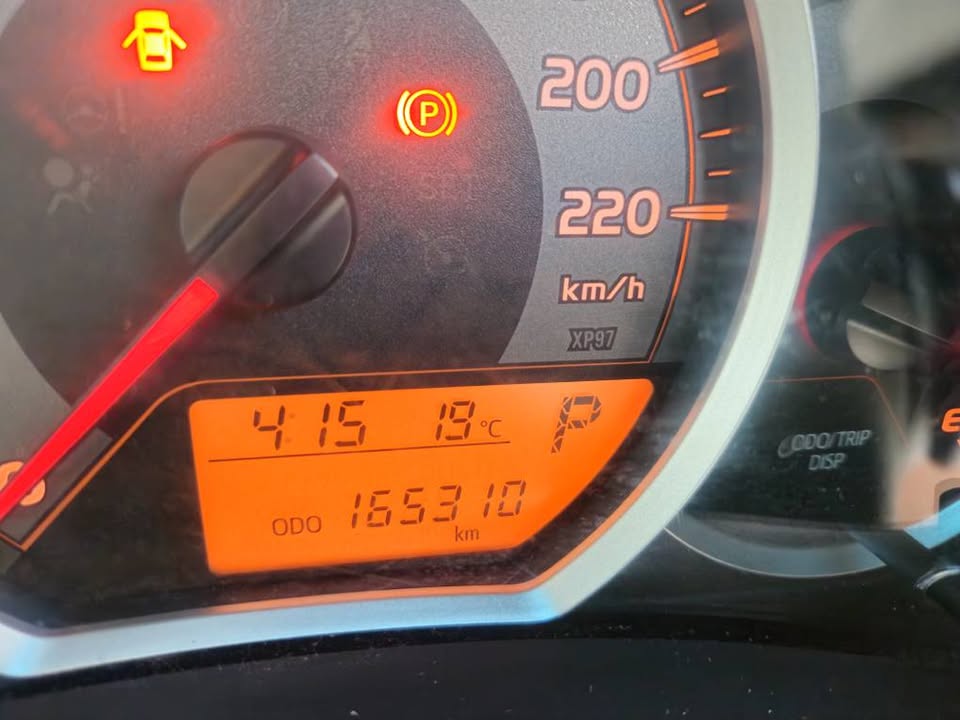 2015 Toyota yaris 5 door automatic hatch 13.jpg